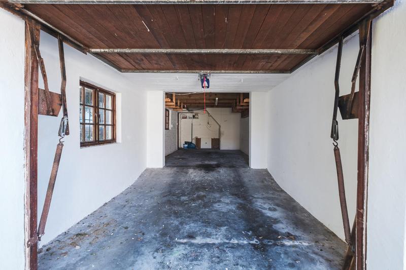 4 Bedroom Property for Sale in Clovelly Western Cape